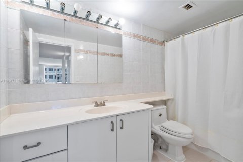 Copropriété à vendre à Miami Beach, Floride: 1 chambre, 113.81 m2 № 1965410 - photo 21