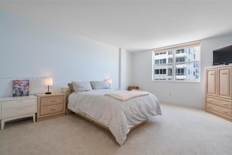Copropriété à vendre à Miami Beach, Floride: 1 chambre, 113.81 m2 № 1965410 - photo 17
