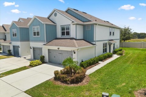 Townhouse in Orlando, Florida 3 bedrooms, 160.54 sq.m. № 1780886 - photo 3