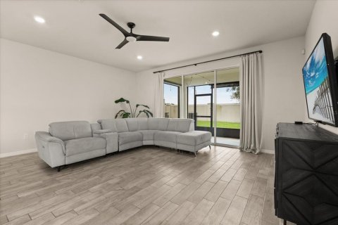 Townhouse in Orlando, Florida 3 bedrooms, 160.54 sq.m. № 1780886 - photo 9