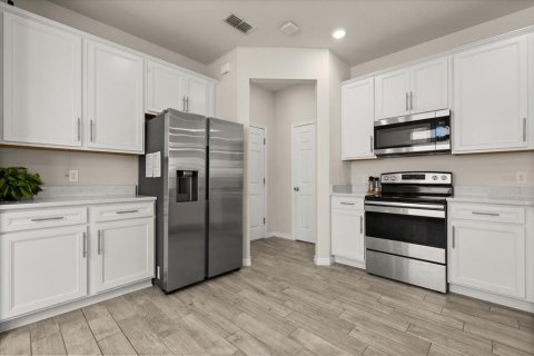 Townhouse in Orlando, Florida 3 bedrooms, 160.54 sq.m. № 1780886 - photo 12