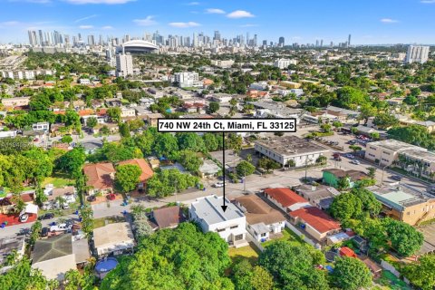 Immobilier commercial à vendre à Miami, Floride: 218.41 m2 № 2002523 - photo 6