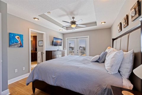House in Gulfport, Florida 4 bedrooms, 217.39 sq.m. № 2109426 - photo 20