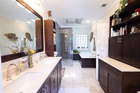 Casa en venta en Davie, Florida, 4 dormitorios, 279.08 m2 № 1945773 - foto 22