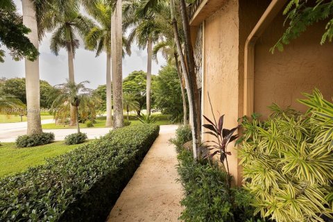 Casa en venta en Davie, Florida, 4 dormitorios, 279.08 m2 № 1945773 - foto 11
