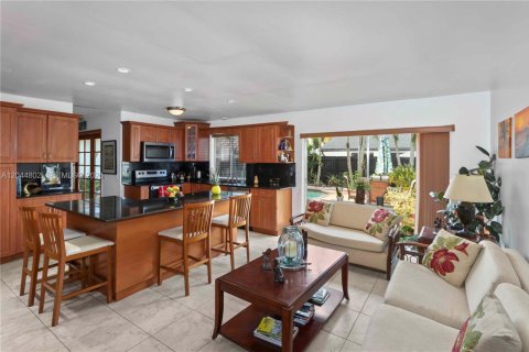 Villa ou maison à vendre à Miami, Floride: 3 chambres, 164.44 m2 № 2270774 - photo 15