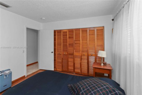 Villa ou maison à vendre à Miami, Floride: 3 chambres, 164.44 m2 № 2270774 - photo 27