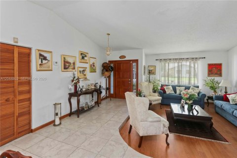 Villa ou maison à vendre à Miami, Floride: 3 chambres, 164.44 m2 № 2270774 - photo 12