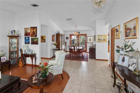 Villa ou maison à vendre à Miami, Floride: 3 chambres, 164.44 m2 № 2270774 - photo 10