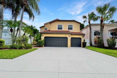 House in Pembroke Pines, Florida 4 bedrooms, 266.26 sq.m. № 2368554