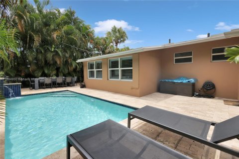 House in Wilton Manors, Florida 3 bedrooms, 124.86 sq.m. № 1840731 - photo 22
