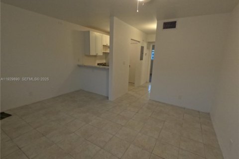Apartamento en alquiler en Fort Lauderdale, Florida, 1 dormitorio, 45.06 m2 № 1988507 - foto 4