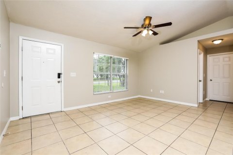 Casa en alquiler en Deltona, Florida, 4 dormitorios, 138.98 m2 № 1911771 - foto 3