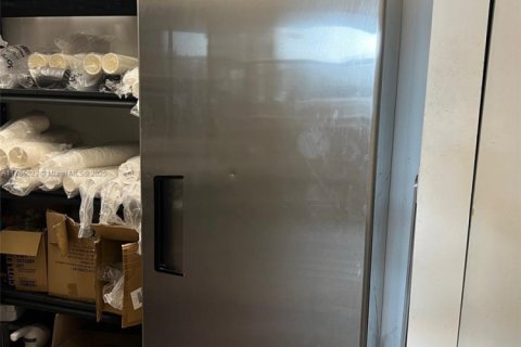 Immobilier commercial à vendre à Miami, Floride № 1936301 - photo 19