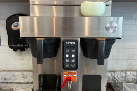 Immobilier commercial à vendre à Miami, Floride № 1936301 - photo 5