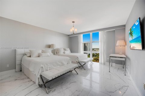 Copropriété à louer à Aventura, Floride: 4 chambres, 328.22 m2 № 2051580 - photo 20