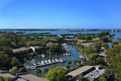 Condo in Sarasota, Florida, 2 bedrooms  № 2138471 - photo 15