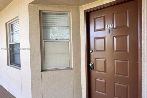 Condominio en venta en Pembroke Pines, Florida, 2 dormitorios, 102.19 m2 № 2073957 - foto 15