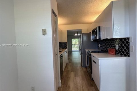 Condominio en venta en Pembroke Pines, Florida, 2 dormitorios, 102.19 m2 № 2073957 - foto 6