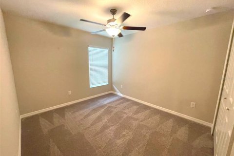Villa ou maison à louer à Lakeland, Floride: 4 chambres, 181.9 m2 № 1816014 - photo 12