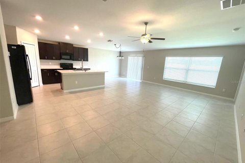 Villa ou maison à louer à Lakeland, Floride: 4 chambres, 181.9 m2 № 1816014 - photo 6