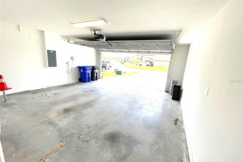 Villa ou maison à louer à Lakeland, Floride: 4 chambres, 181.9 m2 № 1816014 - photo 15
