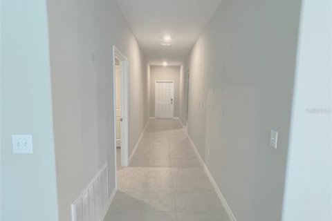 Villa ou maison à louer à Lakeland, Floride: 4 chambres, 181.9 m2 № 1816014 - photo 4