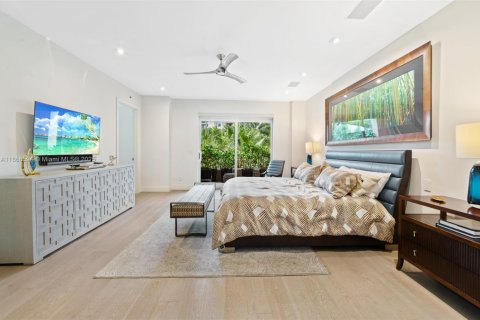 Condominio en alquiler en Coral Gables, Florida, 3 dormitorios, 296.36 m2 № 1979365 - foto 14