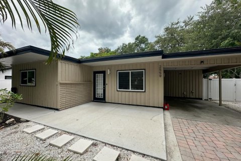 House in Sarasota, Florida 2 bedrooms, 119.57 sq.m. № 2107729