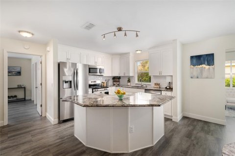 Casa en venta en The Villages, Florida, 2 dormitorios, 128.48 m2 № 1918106 - foto 15