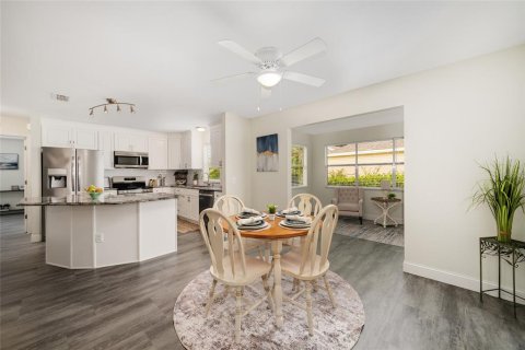 Casa en venta en The Villages, Florida, 2 dormitorios, 128.48 m2 № 1918106 - foto 14