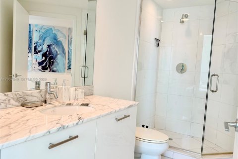Condo in Miami, Florida, 2 bedrooms № 2073217 - photo 14