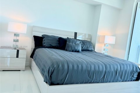 Condo in Miami, Florida, 2 bedrooms № 2073217 - photo 6