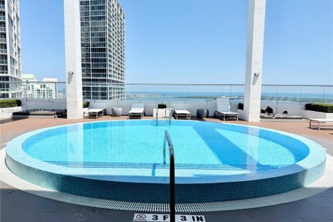 Condo in Miami, Florida, 2 bedrooms № 2073217