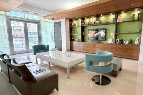 Condo in Miami, Florida, 2 bedrooms № 2073217 - photo 18