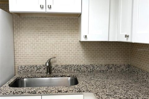 Apartamento en alquiler en Sarasota, Florida, 2 dormitorios, 78.97 m2 № 1913071 - foto 9