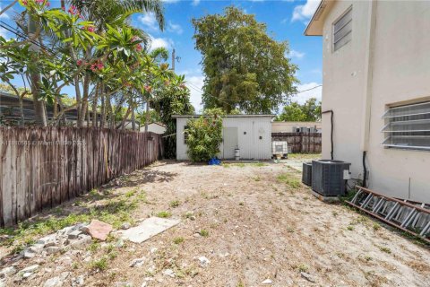 Villa ou maison à vendre à Hollywood, Floride: 4 chambres, 166.67 m2 № 1939697 - photo 30