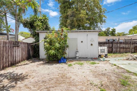 Villa ou maison à vendre à Hollywood, Floride: 4 chambres, 166.67 m2 № 1939697 - photo 27