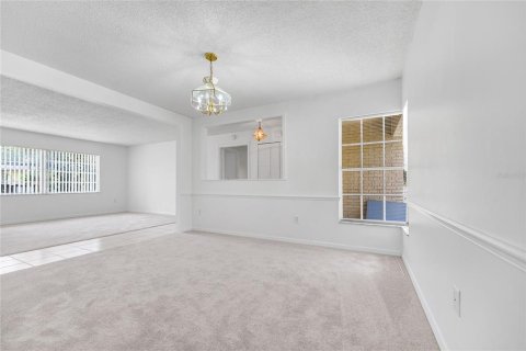 Casa en venta en Orlando, Florida, 4 dormitorios, 169.64 m2 № 2107298 - foto 19