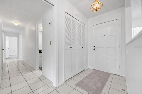 Casa en venta en Orlando, Florida, 4 dormitorios, 169.64 m2 № 2107298 - foto 21