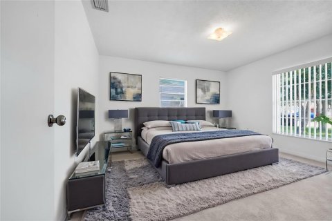 Casa en venta en Orlando, Florida, 4 dormitorios, 169.64 m2 № 2107298 - foto 7