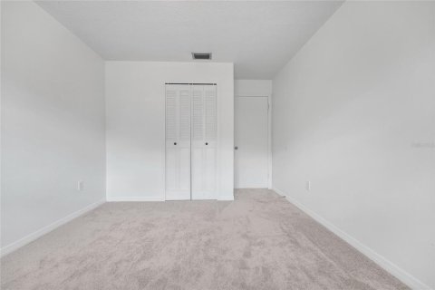 Casa en venta en Orlando, Florida, 4 dormitorios, 169.64 m2 № 2107298 - foto 23