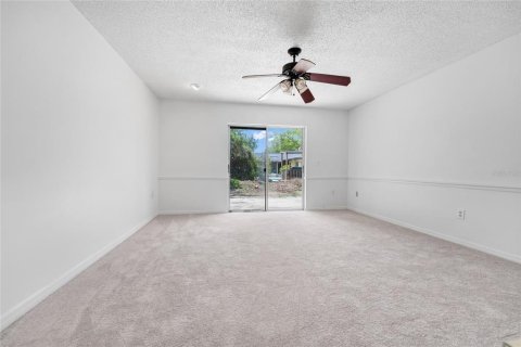 Casa en venta en Orlando, Florida, 4 dormitorios, 169.64 m2 № 2107298 - foto 15