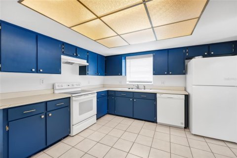 Casa en venta en Orlando, Florida, 4 dormitorios, 169.64 m2 № 2107298 - foto 2