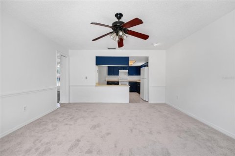 Casa en venta en Orlando, Florida, 4 dormitorios, 169.64 m2 № 2107298 - foto 14