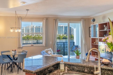 Condominio en alquiler en Aventura, Florida, 2 dormitorios, 95.13 m2 № 2062083 - foto 19