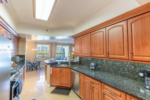 Condominio en alquiler en Aventura, Florida, 2 dormitorios, 95.13 m2 № 2062083 - foto 18