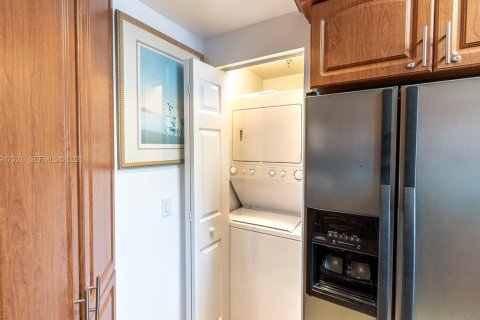 Condominio en alquiler en Aventura, Florida, 2 dormitorios, 95.13 m2 № 2062083 - foto 21