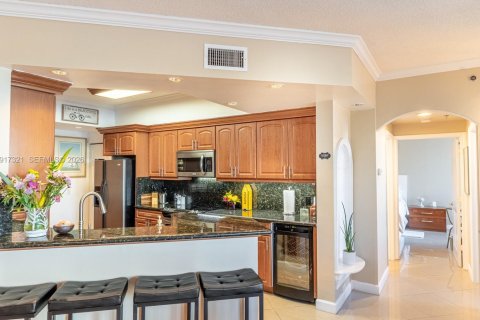 Condominio en alquiler en Aventura, Florida, 2 dormitorios, 95.13 m2 № 2062083 - foto 26