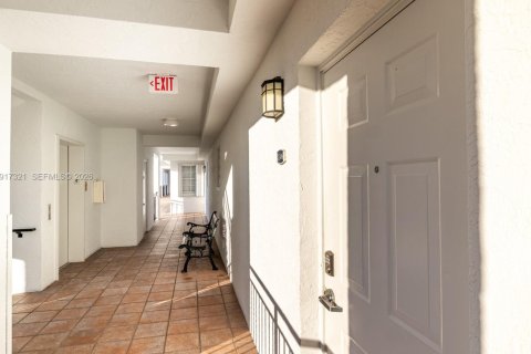Condominio en alquiler en Aventura, Florida, 2 dormitorios, 95.13 m2 № 2062083 - foto 14